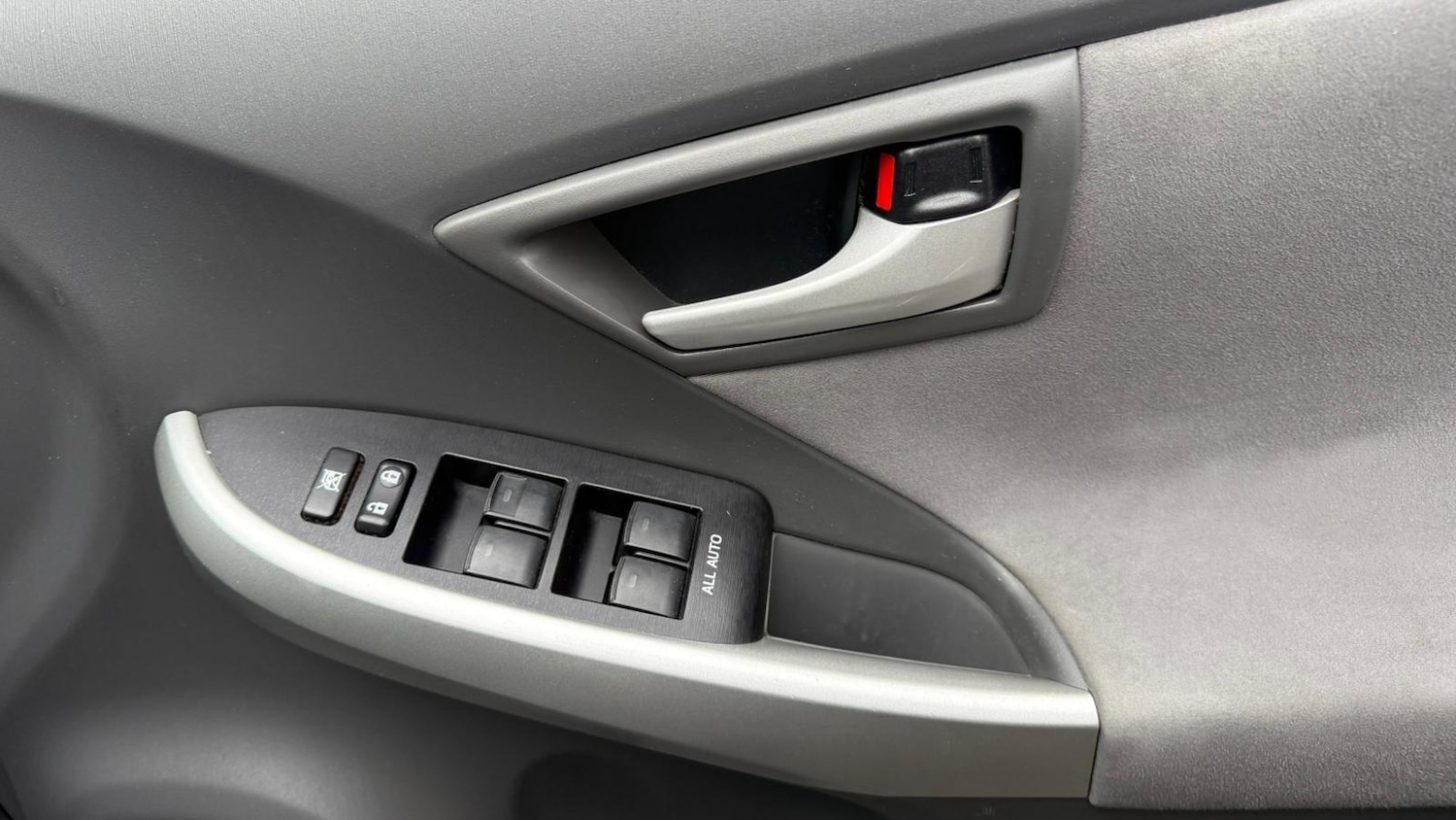 Used Toyota Prius 2009 for sale - 76786737: Photo 42