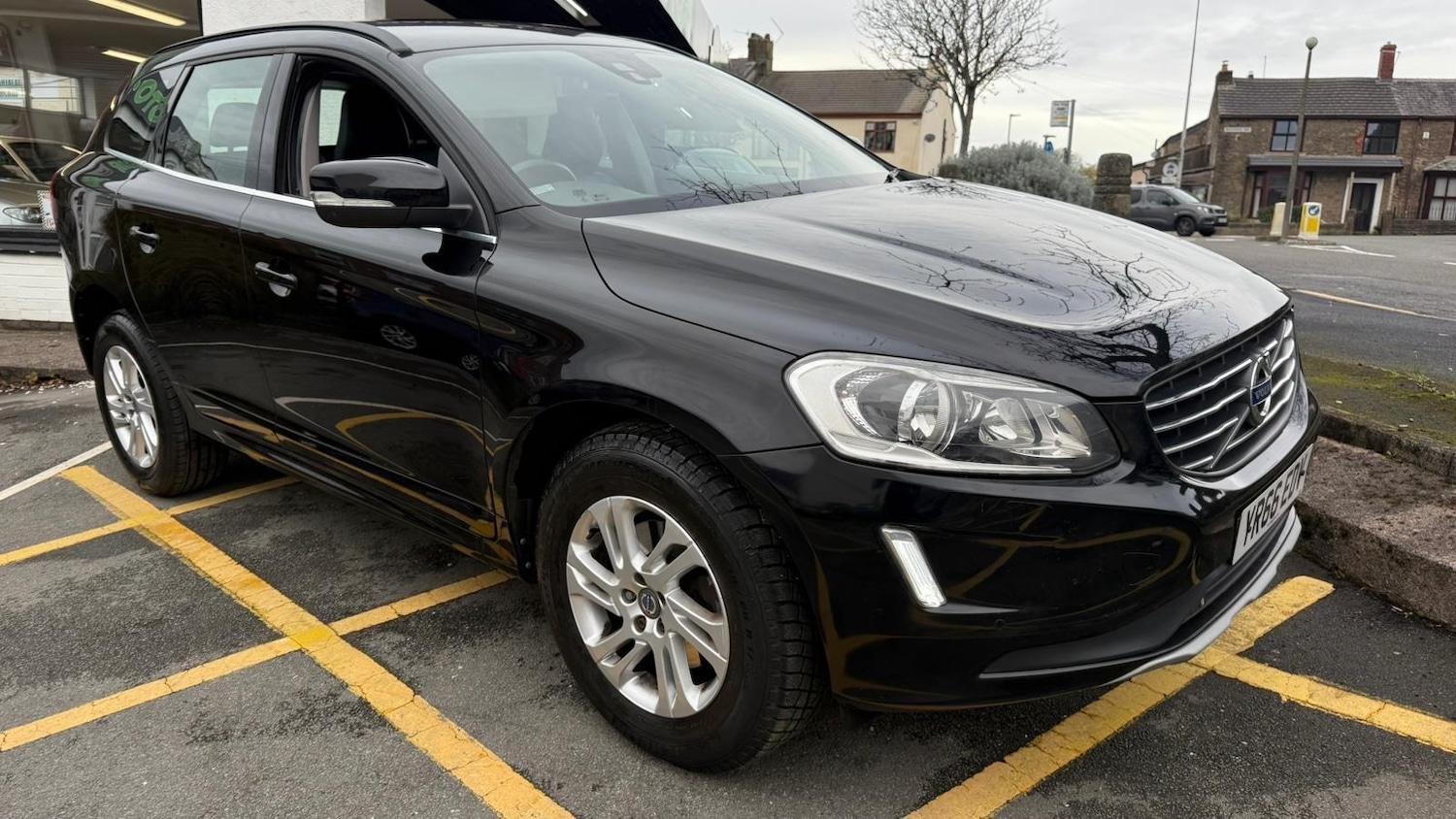 Used Volvo XC60 2016 for sale - 76786897: Photo 1