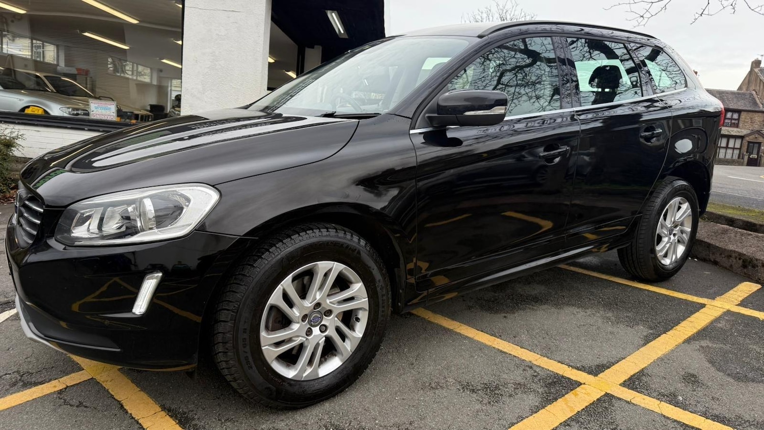 Used Volvo XC60 2016 for sale - 76786897: Photo 3