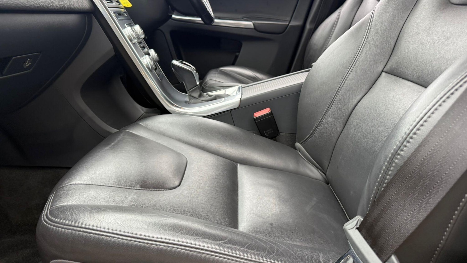 Used Volvo XC60 2016 for sale - 76786897: Photo 42