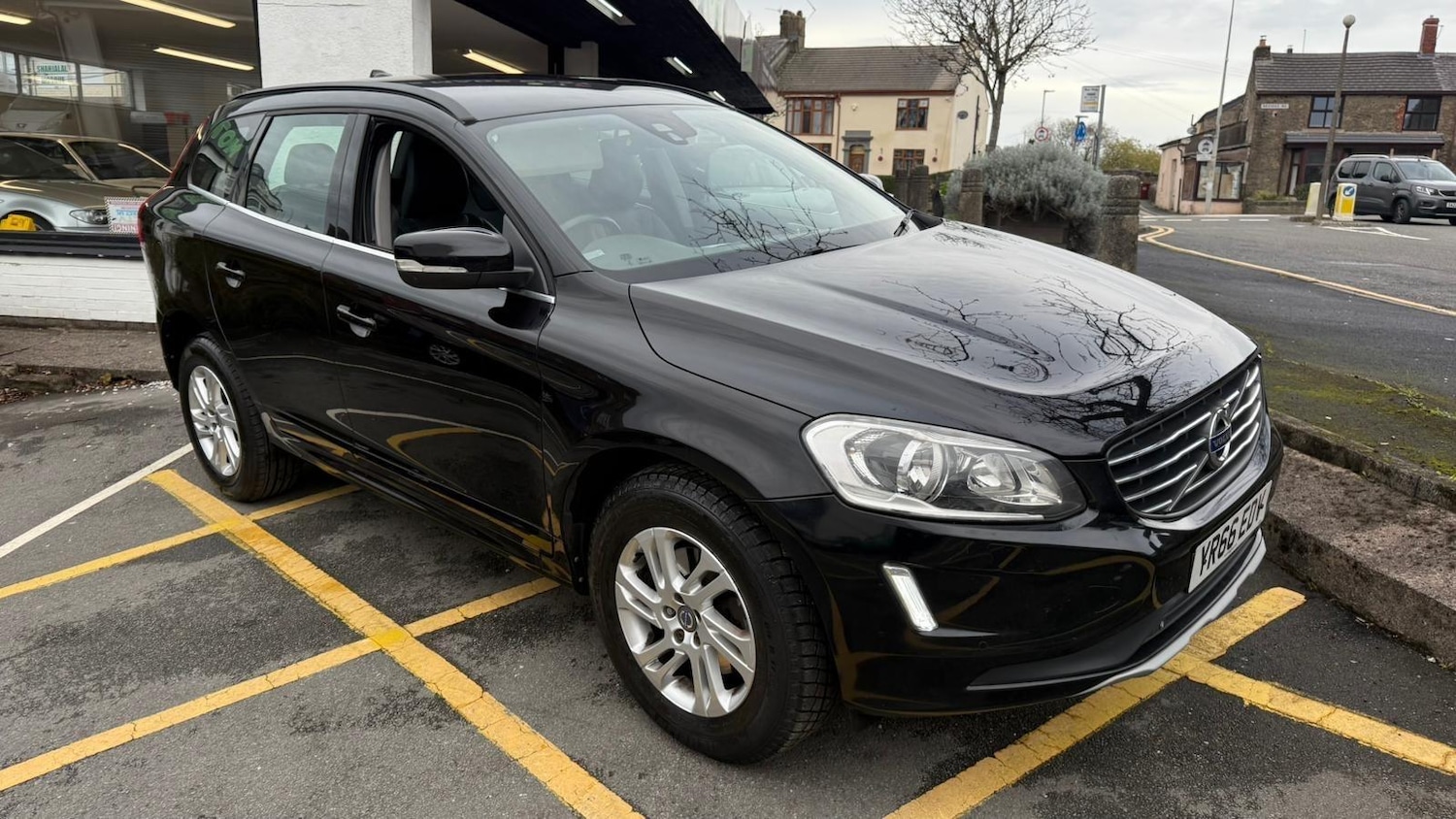 Used Volvo XC60 2016 for sale - 76786897: Photo 5