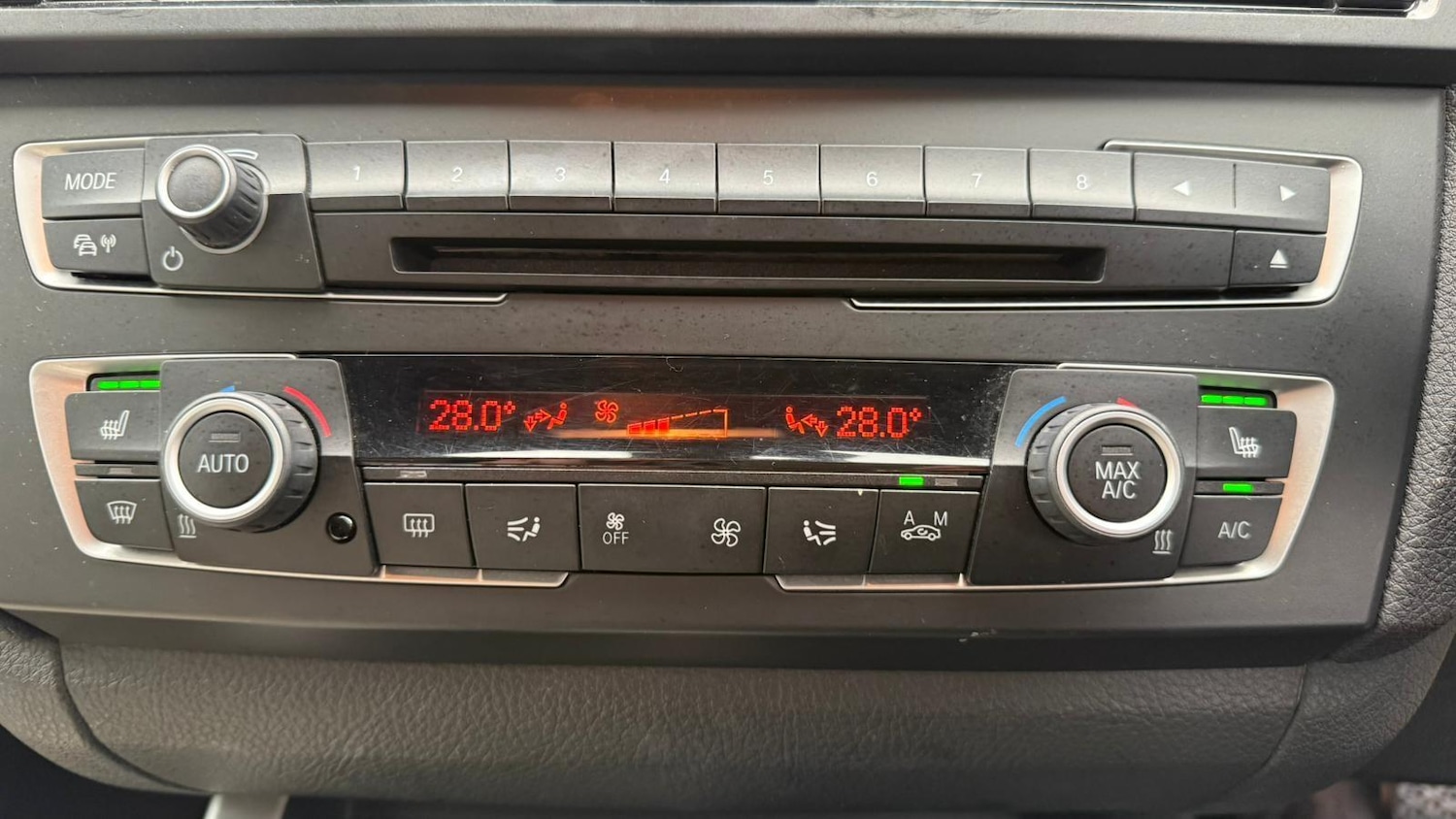 Used BMW 1 Series 2014 for sale - 77109100: Photo 43