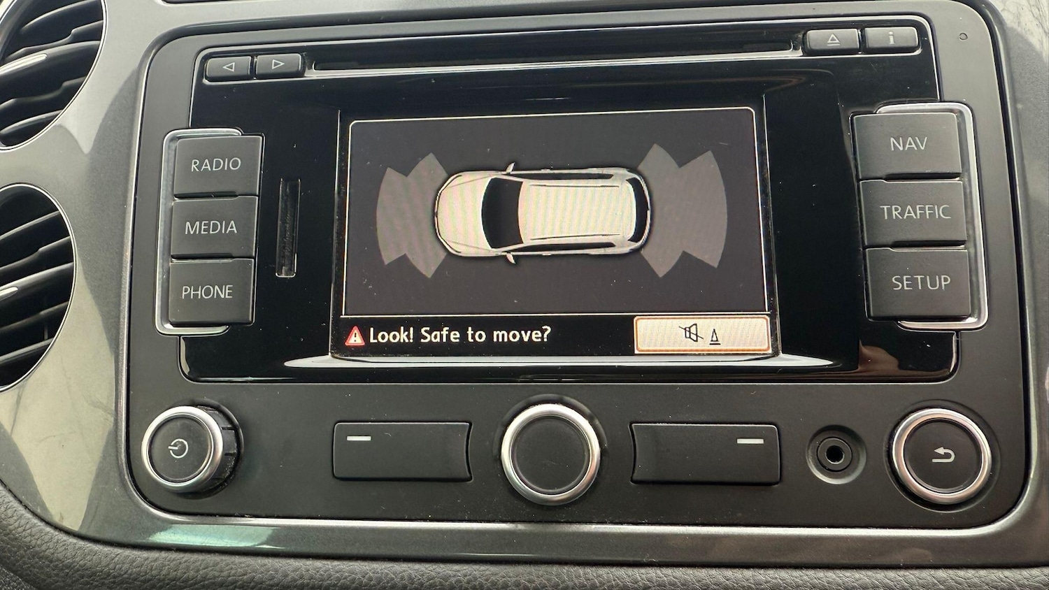 Used Volkswagen Tiguan 2015 for sale - 76786437: Photo 36