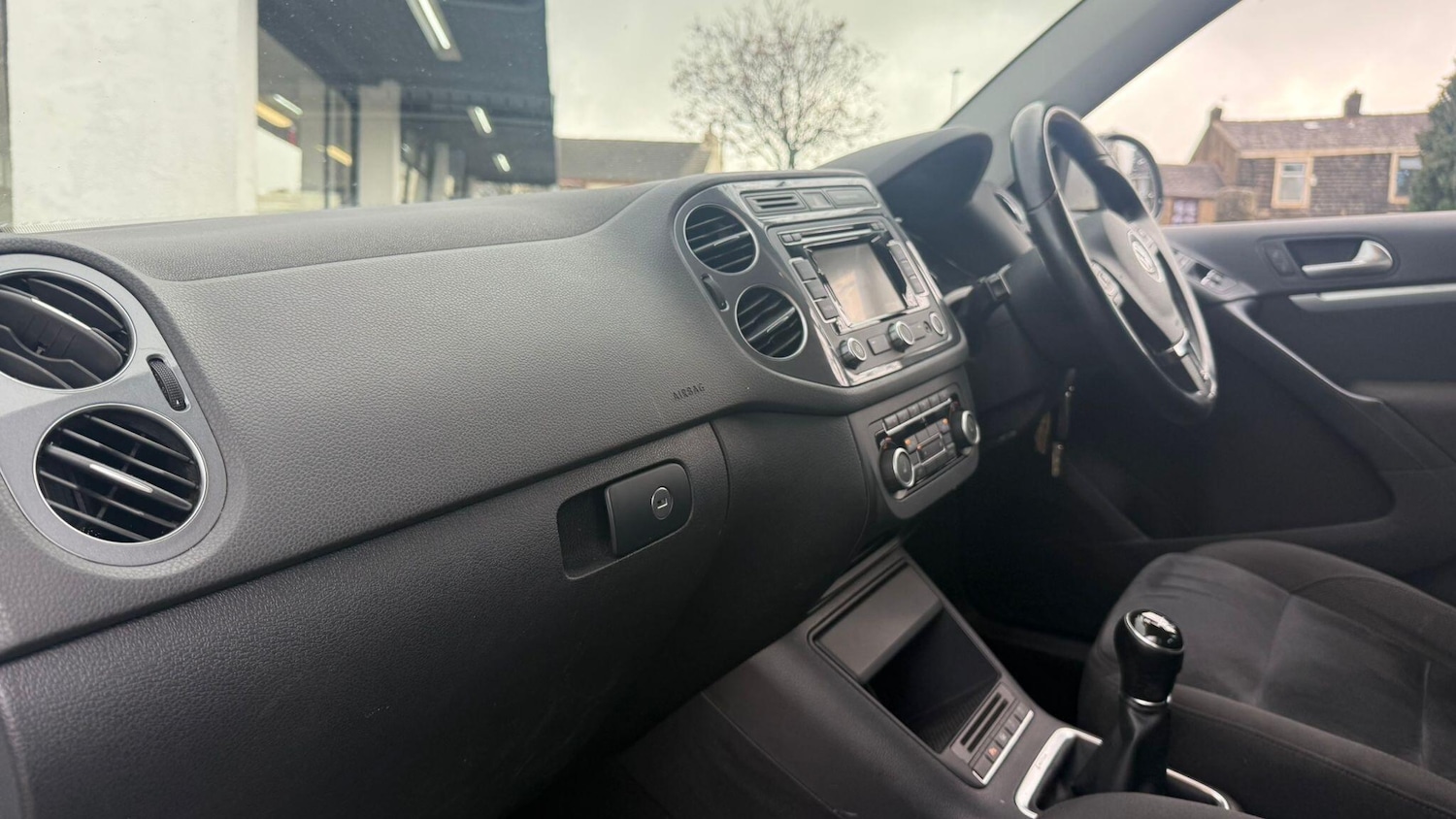 Used Volkswagen Tiguan 2015 for sale - 76786437: Photo 43