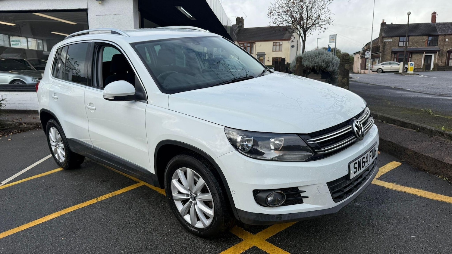 Used Volkswagen Tiguan 2015 for sale - 76786437: Photo 8