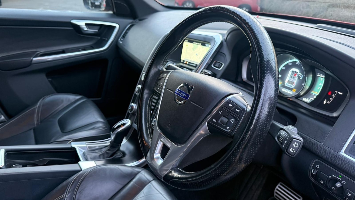 Used Volvo XC60 2014 for sale - 77202696: Photo 31