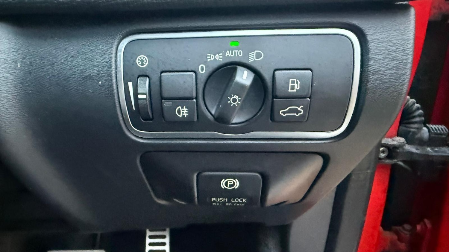 Used Volvo XC60 2014 for sale - 77202696: Photo 43