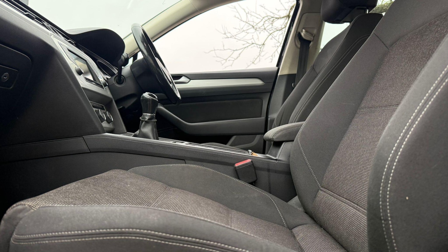 Used Volkswagen Passat 2015 for sale - 77376571: Photo 43