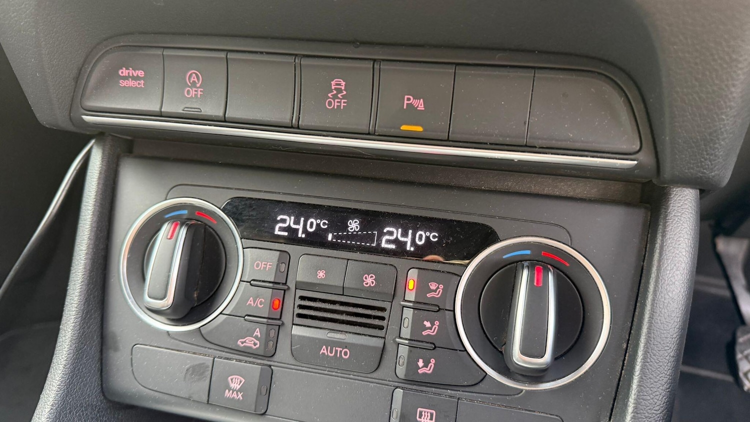 Used Audi Q3 2016 for sale - 76786689: Photo 43