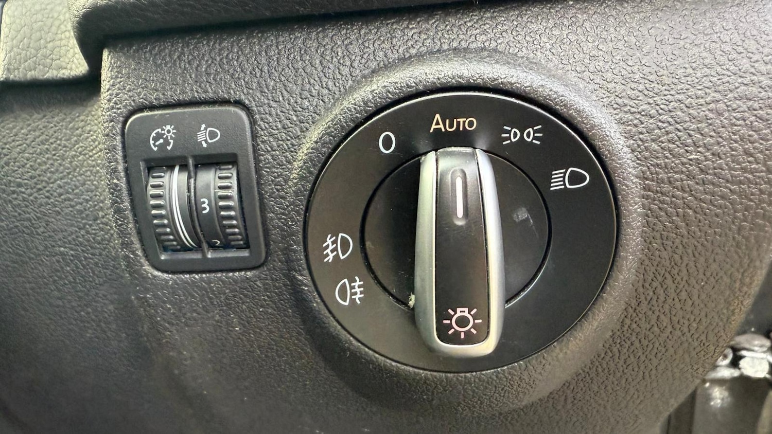 Used Volkswagen Tiguan 2014 for sale - 76786706: Photo 43