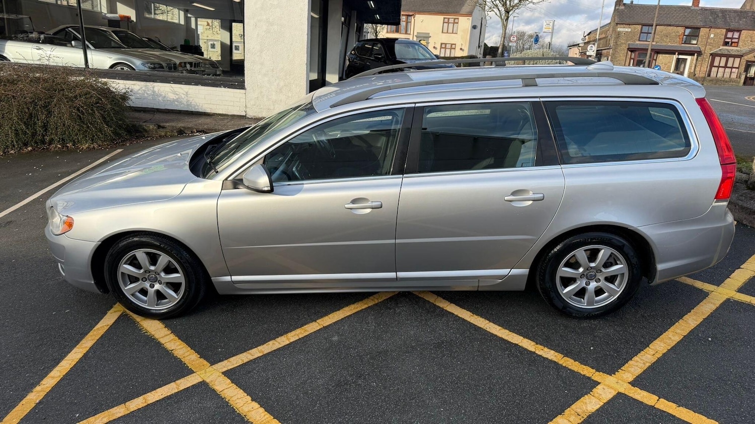 Used Volvo V70 2014 for sale - 77242403: Photo 19