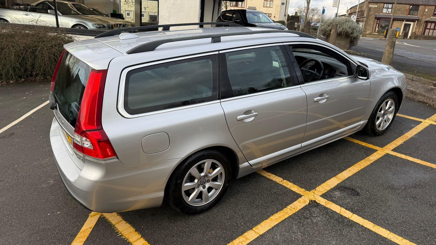 Used Volvo V70 2014 for sale - 77242403: Photo 32