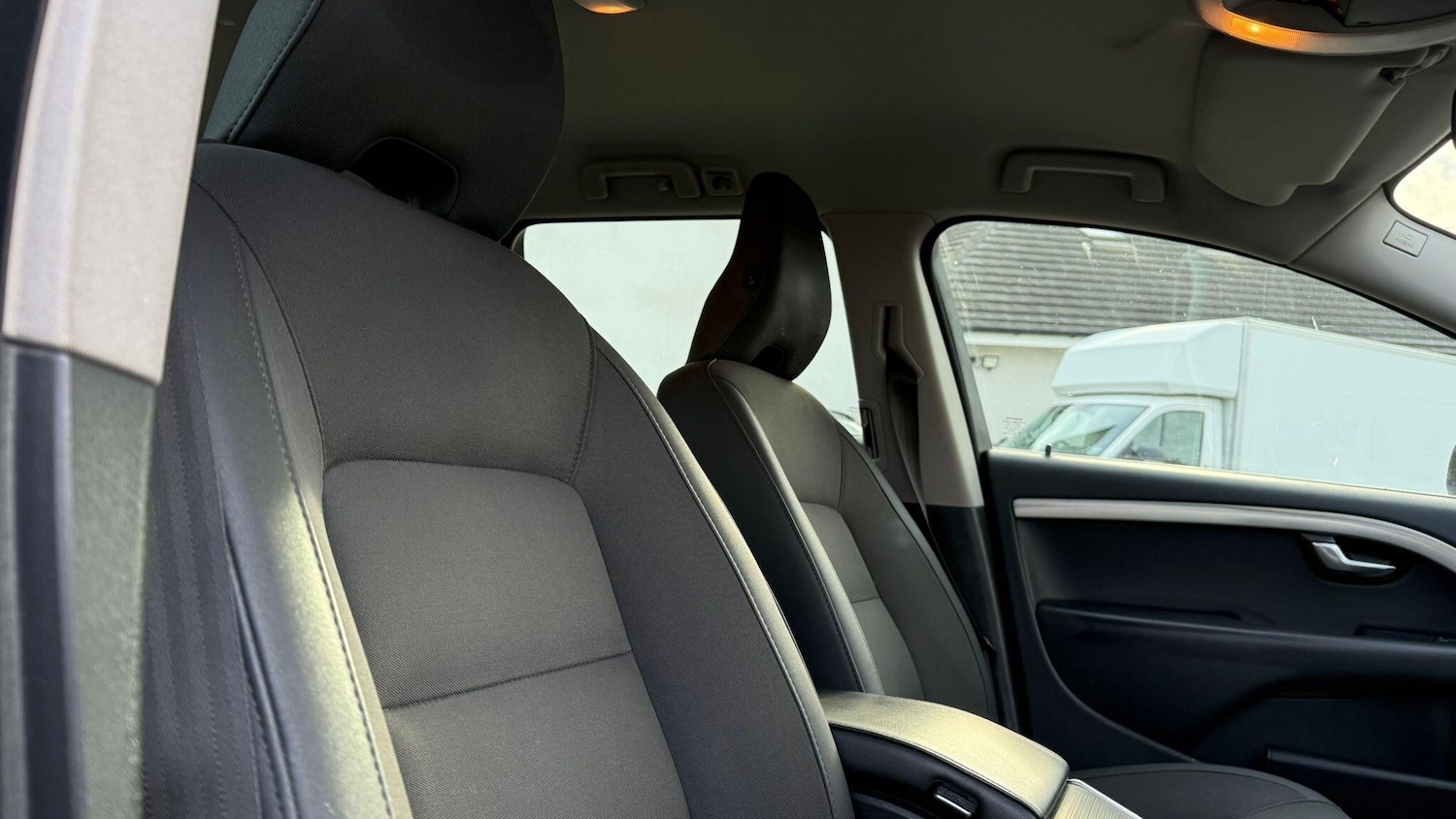 Used Volvo V70 2014 for sale - 77242403: Photo 35