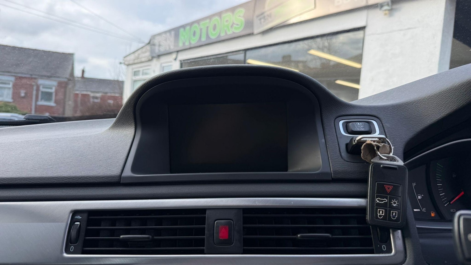 Used Volvo V70 2014 for sale - 77242403: Photo 38