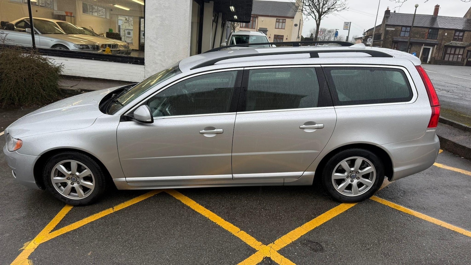 Used Volvo V70 2014 for sale - 77242403: Photo 4