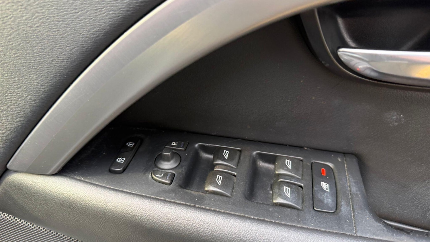 Used Volvo V70 2014 for sale - 77242403: Photo 42