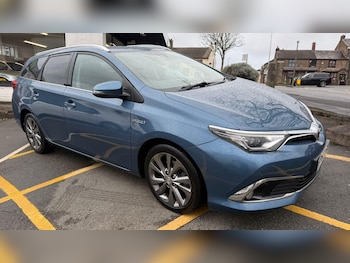 Toyota Auris feature image
