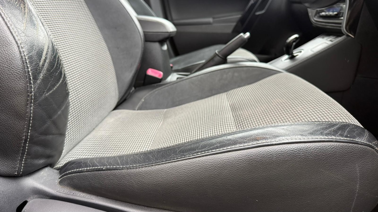 Used Toyota Auris 2015 for sale - 77977927: Photo 34