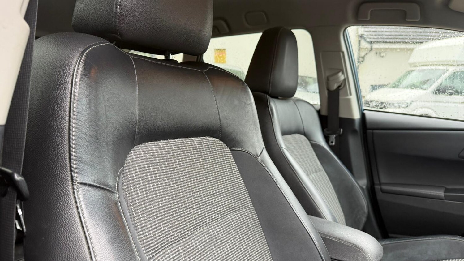 Used Toyota Auris 2015 for sale - 77977927: Photo 35