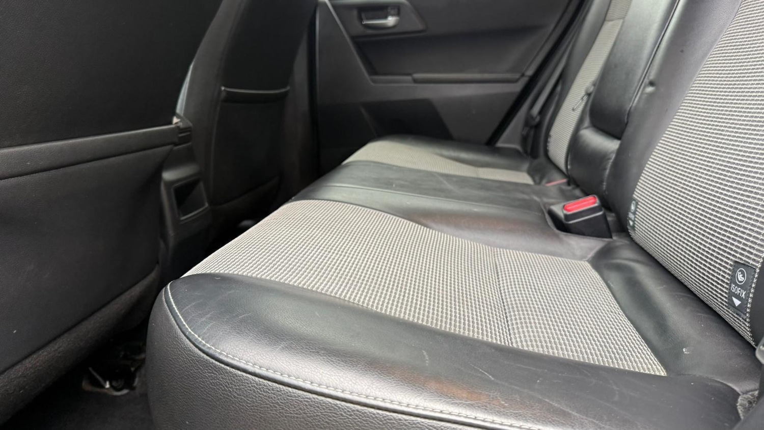 Used Toyota Auris 2015 for sale - 77977927: Photo 53