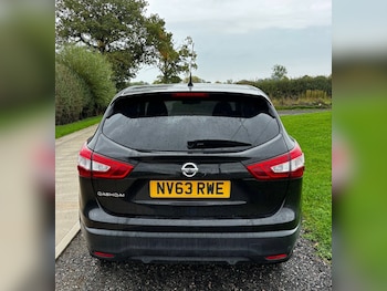 Used Nissan Qashqai 2014 for sale - 76143116: Photo 4