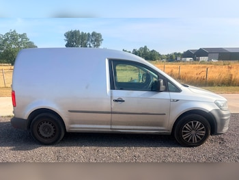Used Volkswagen Caddy 2016 for sale - 79331546: Photo