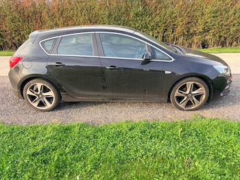 Used Vauxhall Astra 2016 for sale - 76322386: Photo