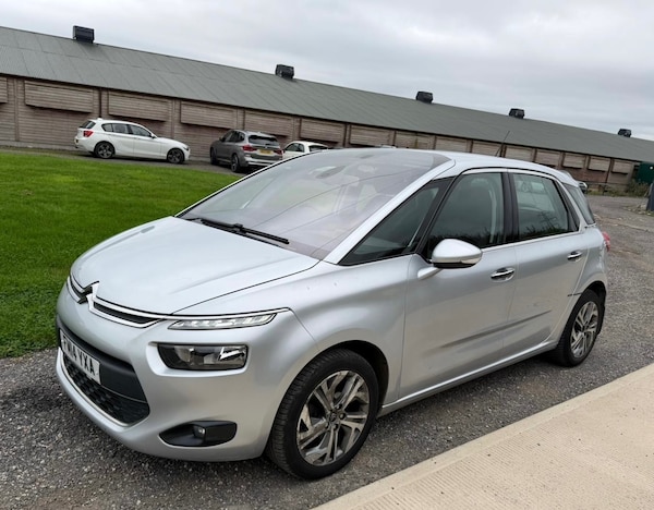 Used Citroen C4 Picasso 2014 for sale - 76220518: Photo 1