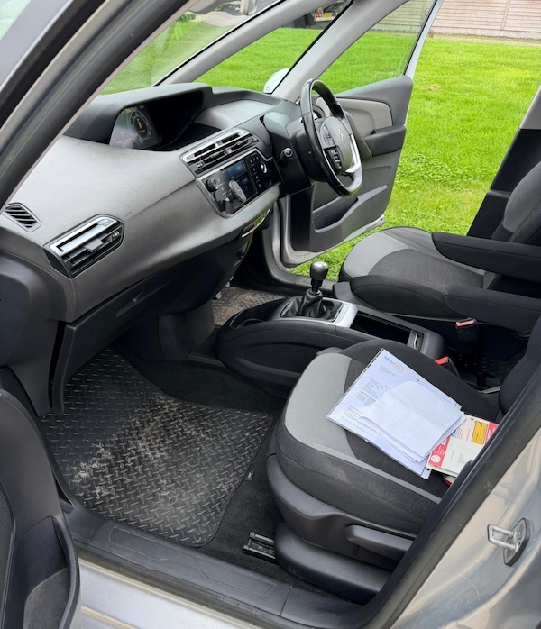 Used Citroen C4 Picasso 2014 for sale - 76220518: Photo 7