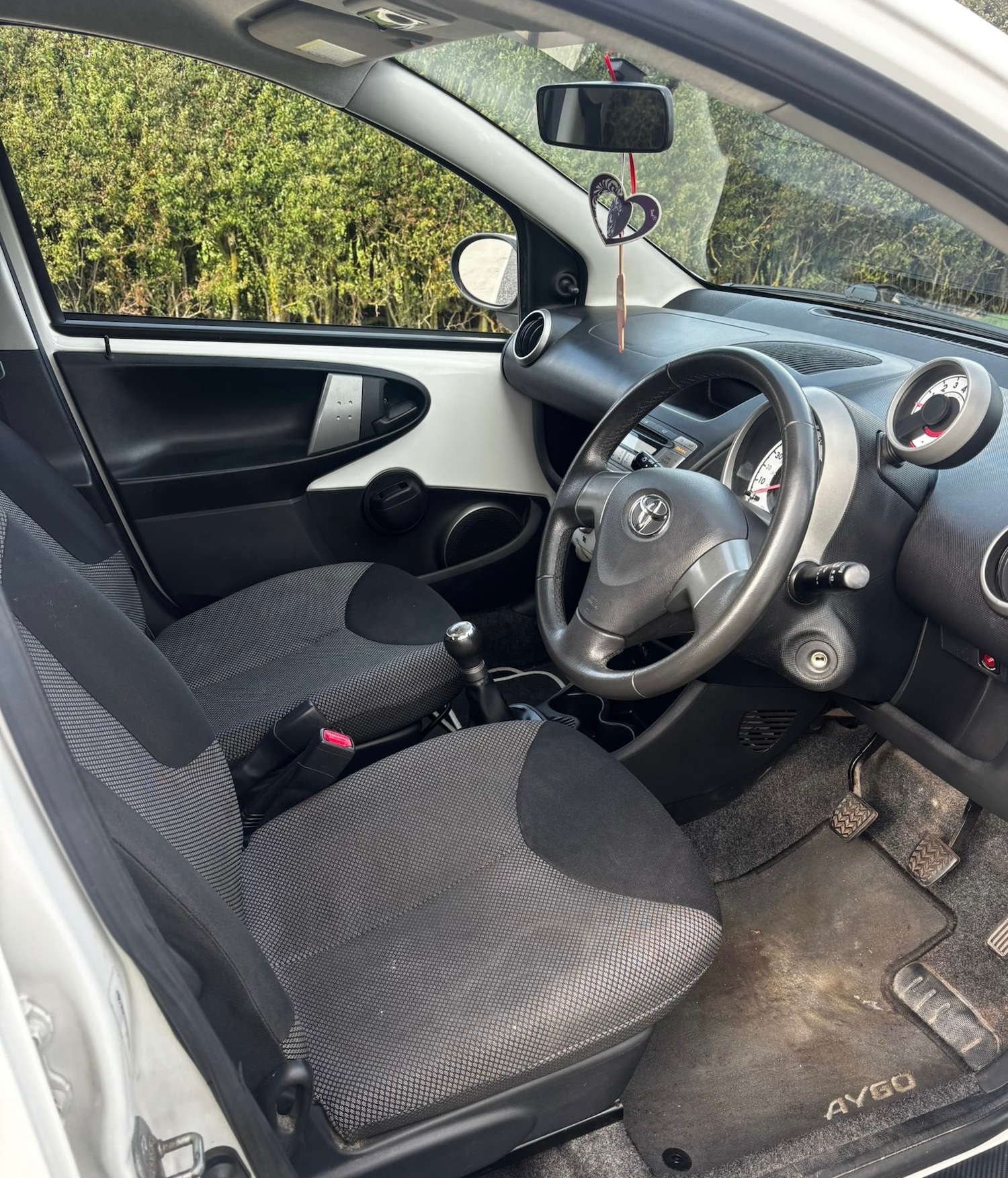 Used Toyota AYGO 2012 for sale - 76044764: Photo 10