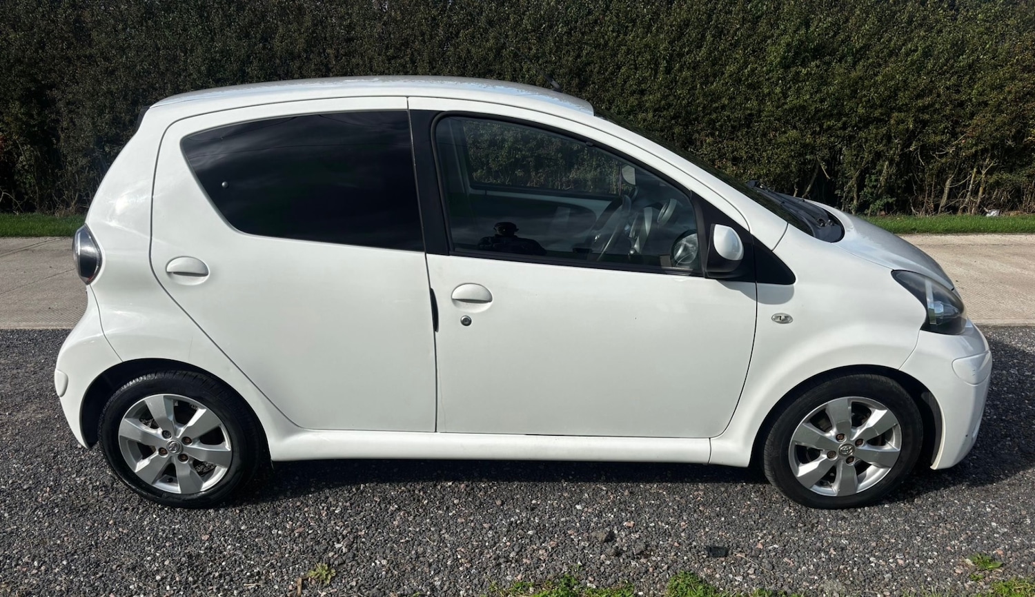 Used Toyota AYGO 2012 for sale - 76044764: Photo 6