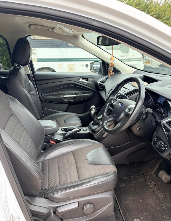 Used Ford Kuga 2014 for sale - 76197400: Photo 9