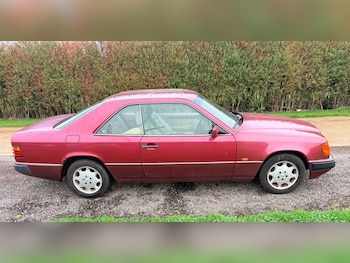 Used Mercedes-Benz C-Class 1993 for sale - 76252674: Photo