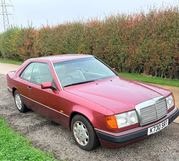 Used Mercedes-Benz C-Class 1993 for sale - 76252674: Photo 2