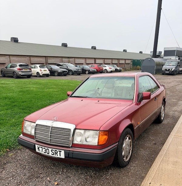 Used Mercedes-Benz C-Class 1993 for sale - 76252674: Photo 4