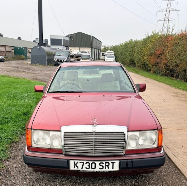 Used Mercedes-Benz C-Class 1993 for sale - 76252674: Photo 5
