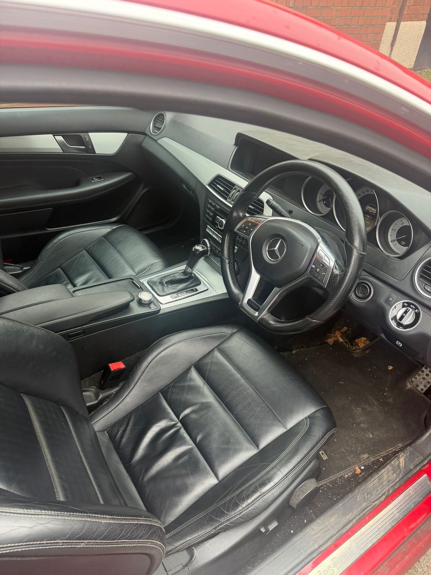 Used Mercedes-Benz C Class 2011 for sale - 77855232: Photo 7