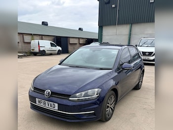 Used Volkswagen Golf 2018 for sale - 78097681: Photo