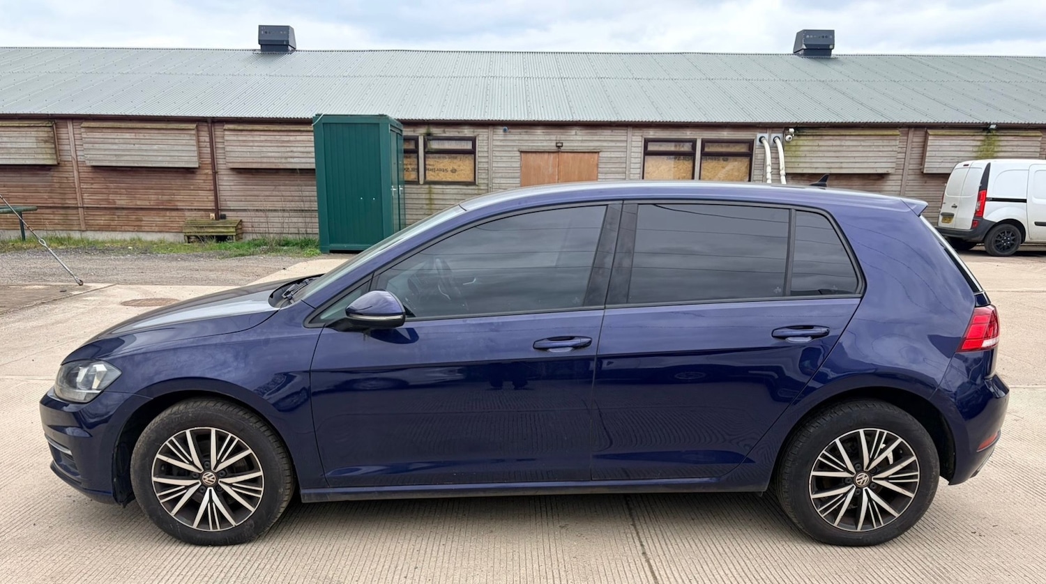 Used Volkswagen Golf 2018 for sale - 78097681: Photo 4