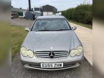 Used Mercedes-Benz CLK 2005 for sale - 75643780: Photo
