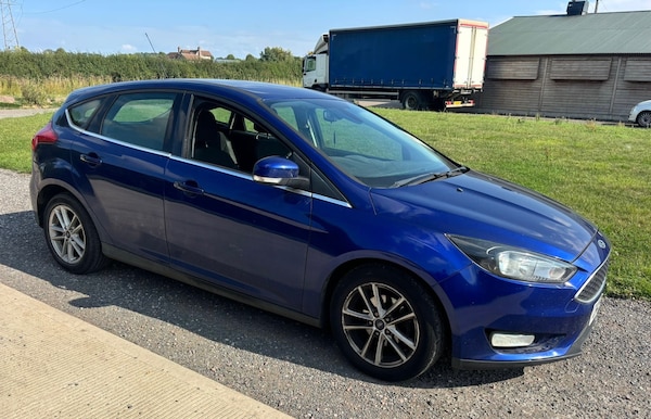 Cheap Ford Focus 2015 (15) - 1.5 TDCi 120 Zetec 5dr for sale in Coventry, West Midlands