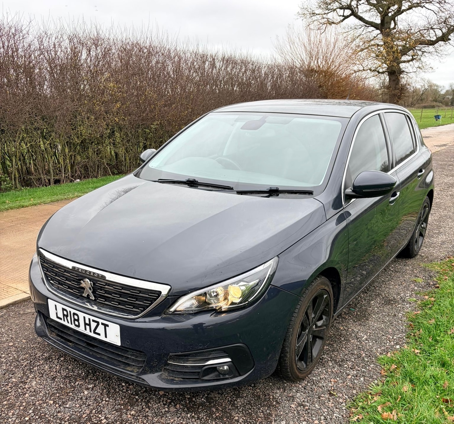 Used Peugeot 308 2018 for sale - 76722411: Photo 2