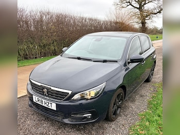 Used Peugeot 308 2018 for sale - 76722411: Photo