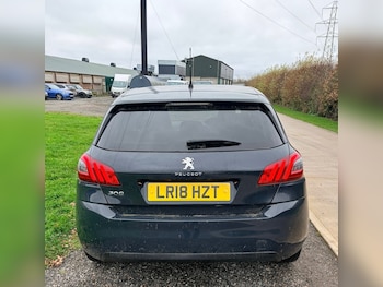 Used Peugeot 308 2018 for sale - 76722411: Photo