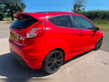 Used Ford Fiesta 2016 for sale - 79290457: Photo