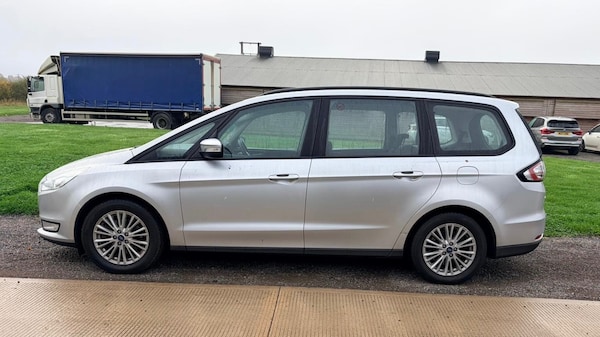 Used Ford Galaxy 2017 for sale - 76252321: Photo 4