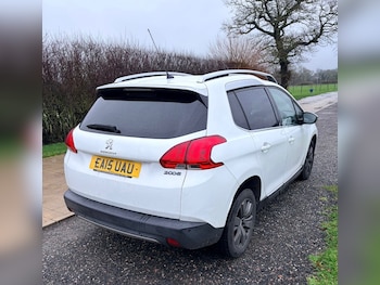 Used Peugeot 2008 2015 for sale - 76959907: Photo