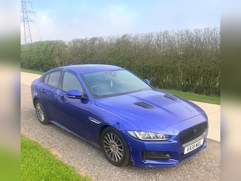 Used Jaguar XE 2018 for sale - 78370731: Photo