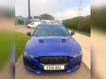 Used Jaguar XE 2018 for sale - 78370731: Photo