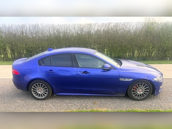 Used Jaguar XE 2018 for sale - 78370731: Photo
